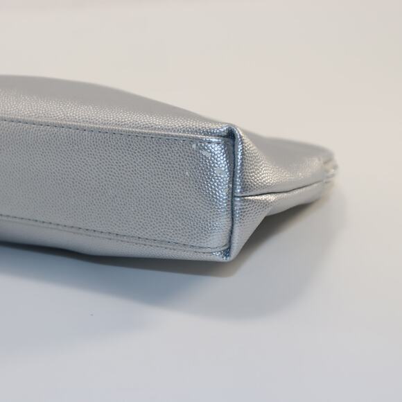 La Prairie Silver Makeup Cosmetic Bag – Free Gift With Purchase - Picture 4 of 6